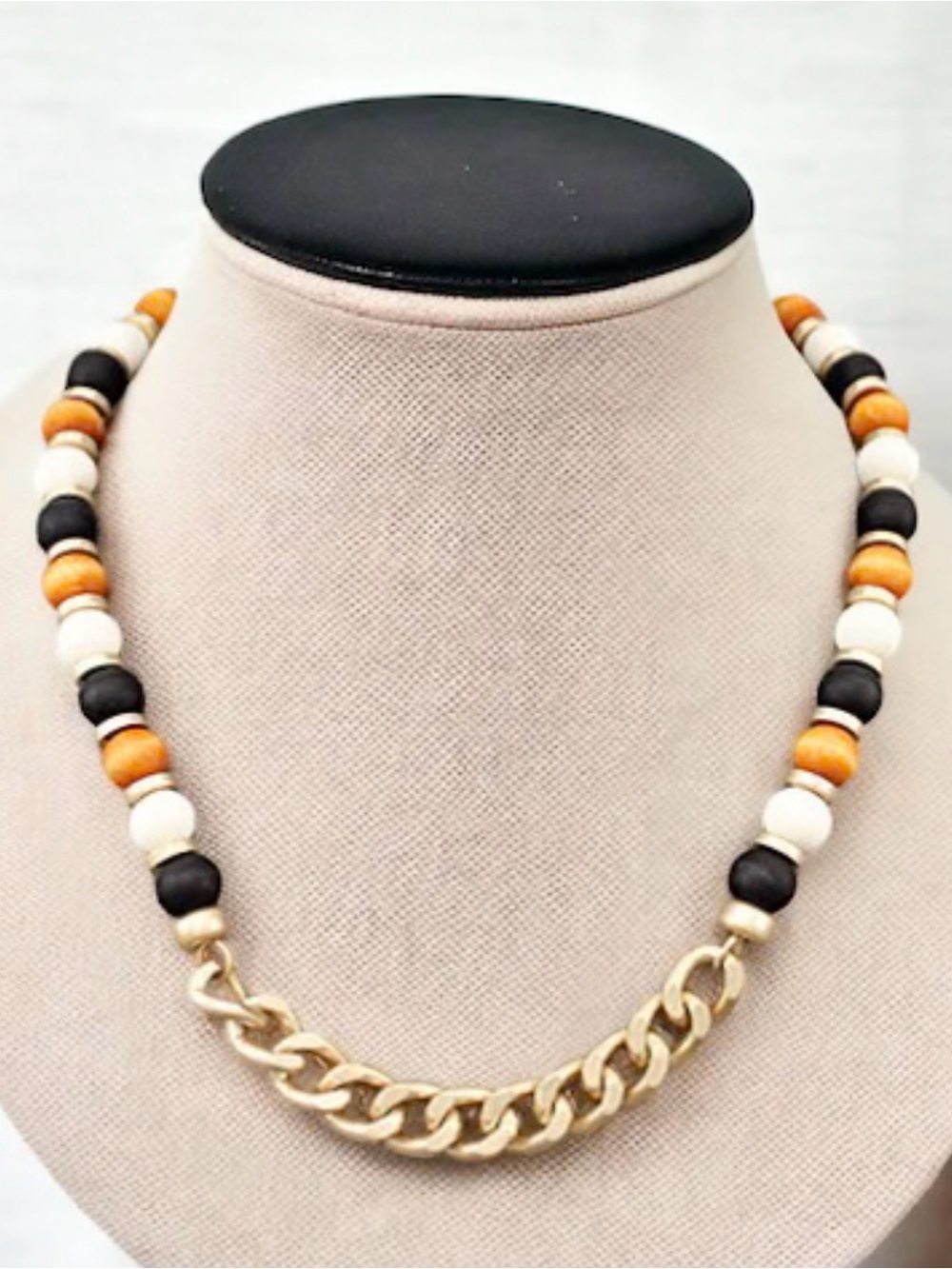 URBAN OUTFITTERS Warrior Beaded Necklace with Gold Chain